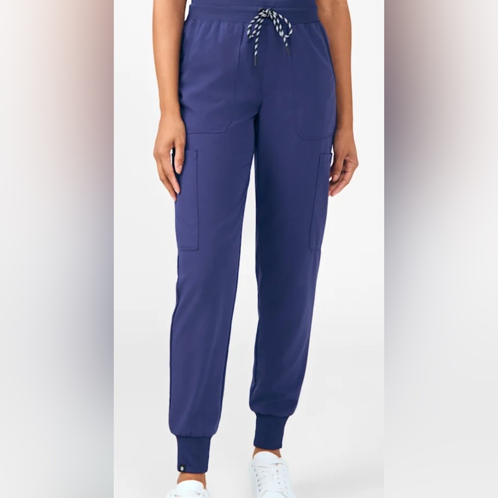 Womens scrubs